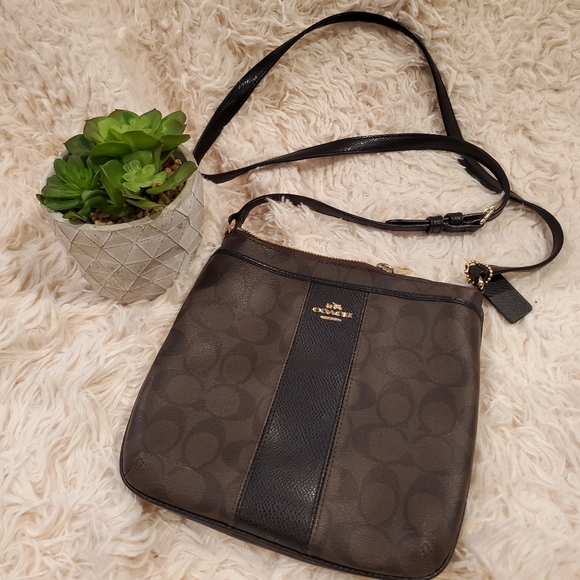 Coach crossbody